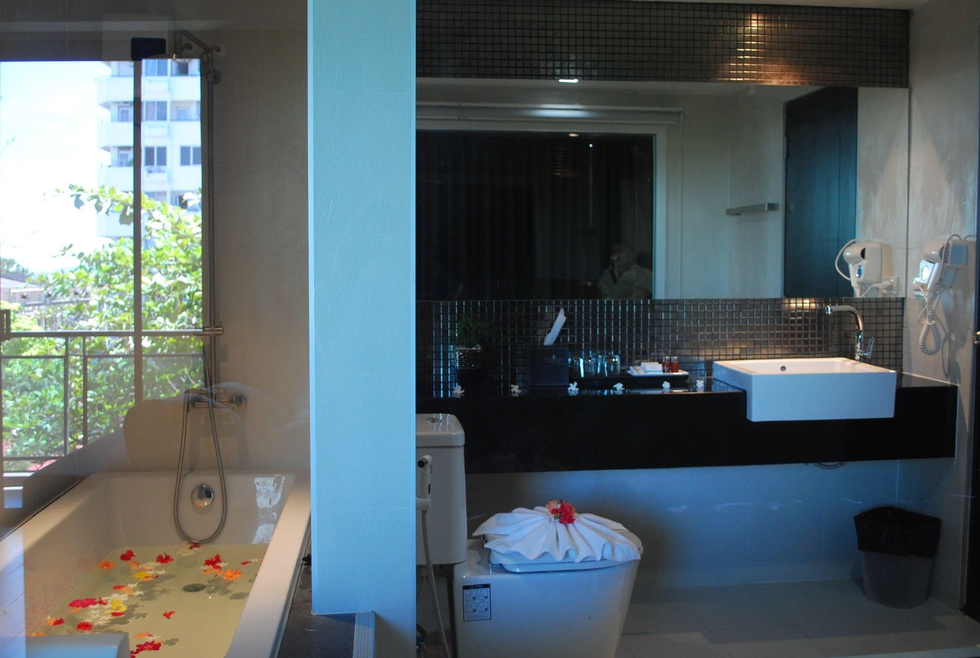 Inn Place Serviced Residence Pattaya Exteriör bild