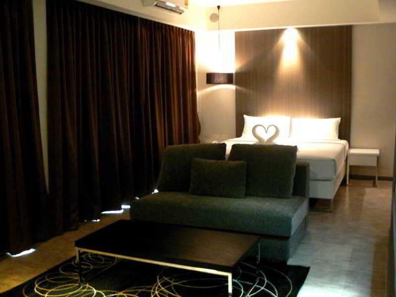 Inn Place Serviced Residence Pattaya Exteriör bild