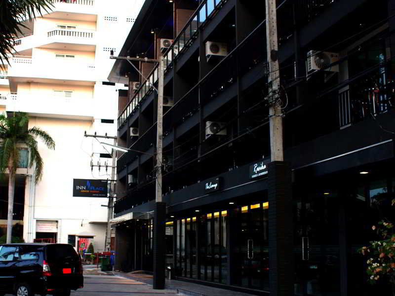 Inn Place Serviced Residence Pattaya Exteriör bild