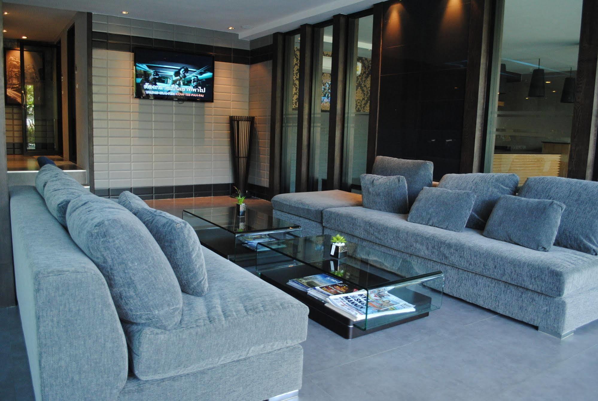 Inn Place Serviced Residence Pattaya Exteriör bild
